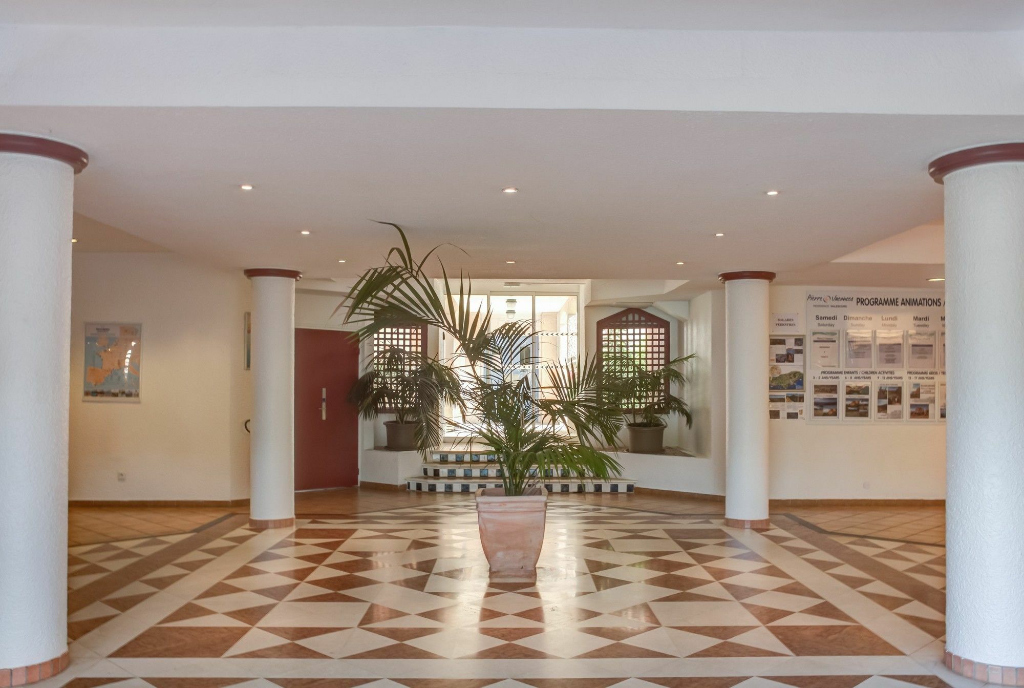Saint-Raphaël Residence Pierre & Vacances Valescure المظهر الخارجي الصورة